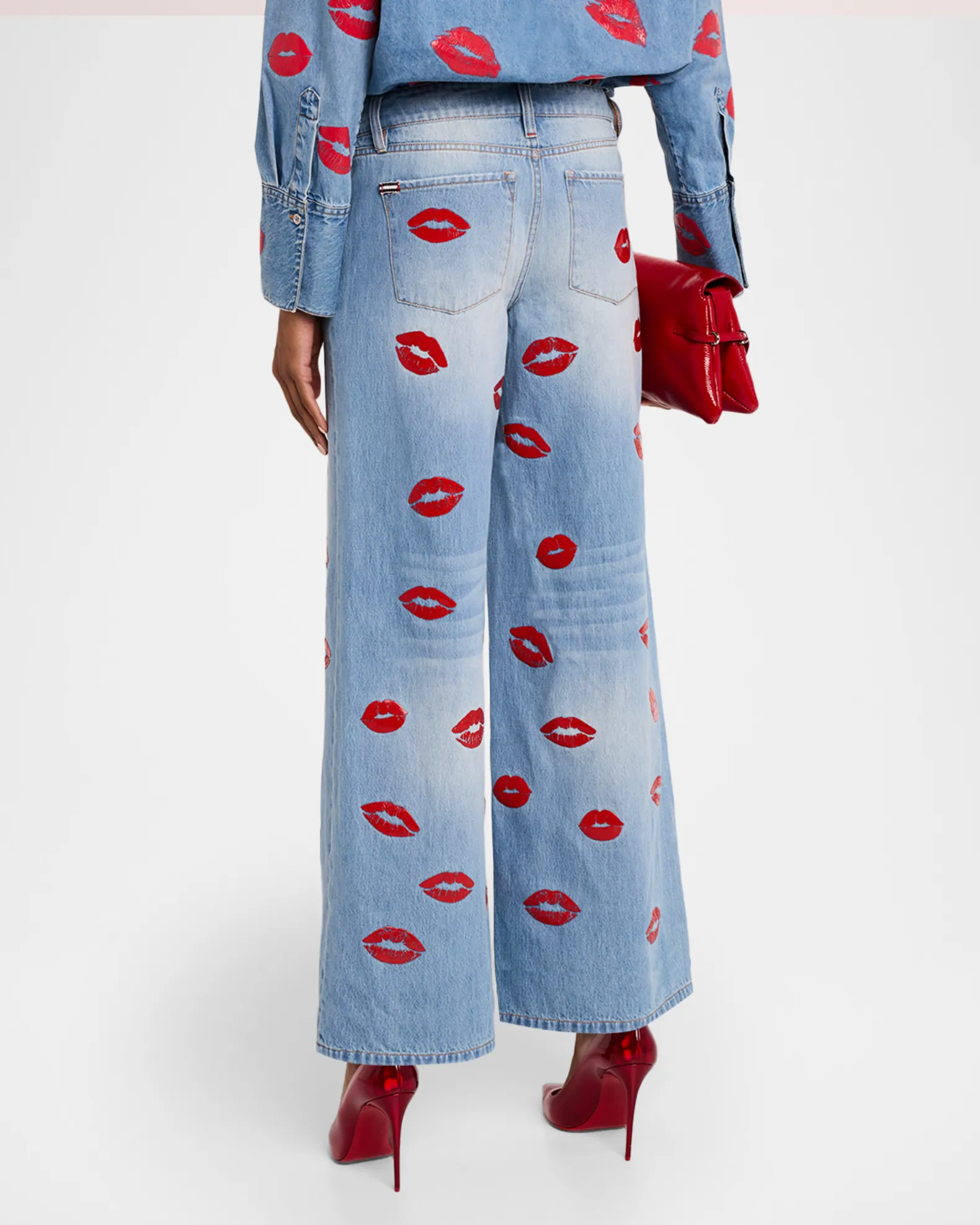 Amazing Low-Rise Baggy Jeans view 3